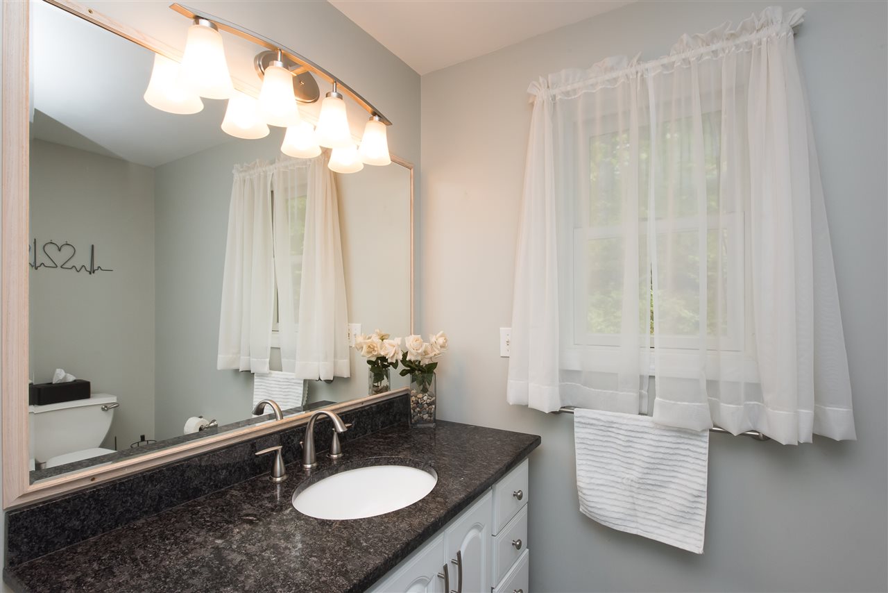 541 Berry River Road Barrington, NH 03825 - Photo 8 of 27