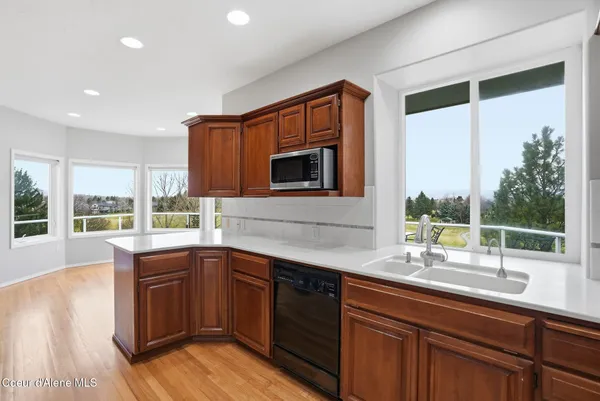 $1,145,000 | 724 North Lancashire Lane, Liberty Lake, WA 99019