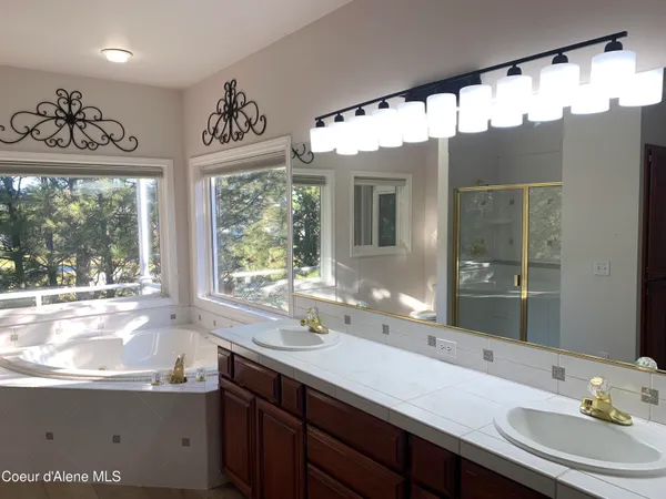 $1,145,000 | 724 North Lancashire Lane, Liberty Lake, WA 99019