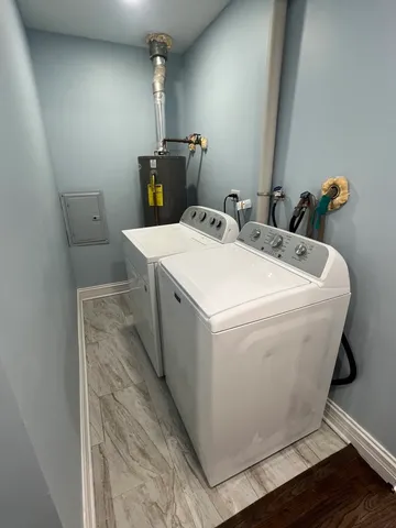 $419,000 | 16W318 95th Place, Burr Ridge, IL 60527