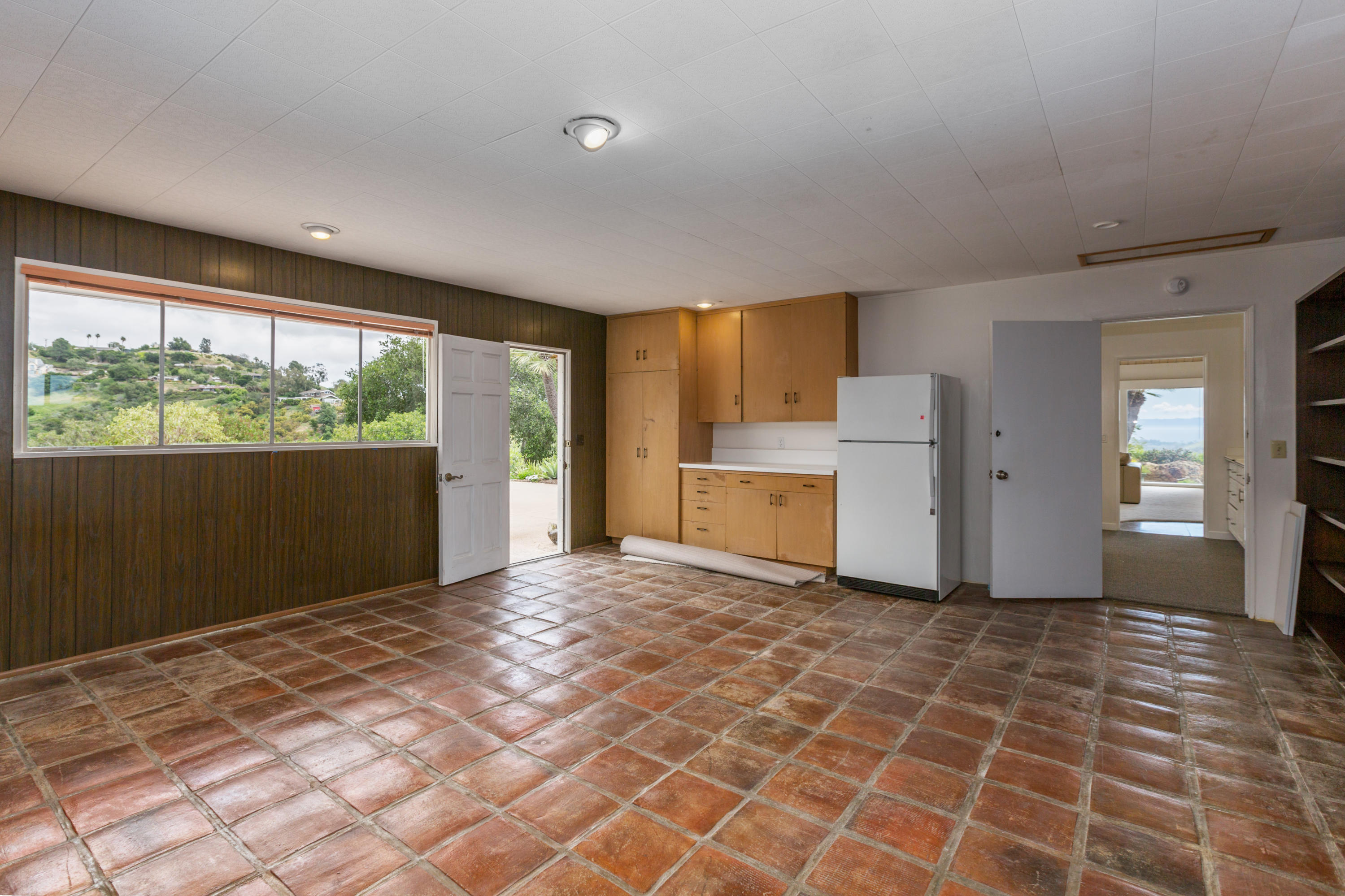440 Northridge Road Santa Barbara, CA 93105 - Photo 21 of 35 20 garage 2
