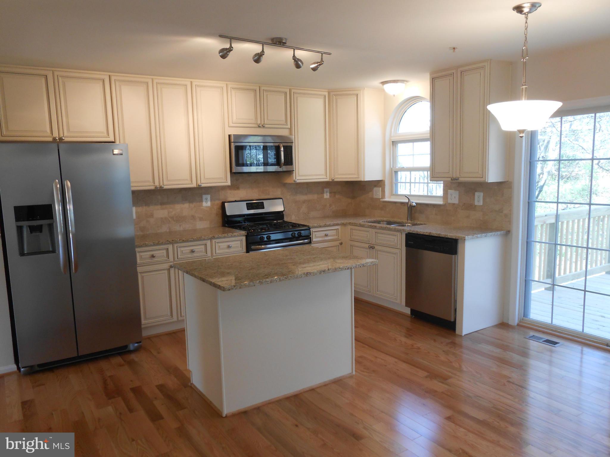 9814 Pheasant Run Court Laurel, MD 20708 - Photo 6 of 30 Kitchen
