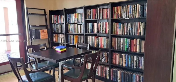 $2,000 | 3030 Marcos Drive, Unit T302, Aventura, FL 33160