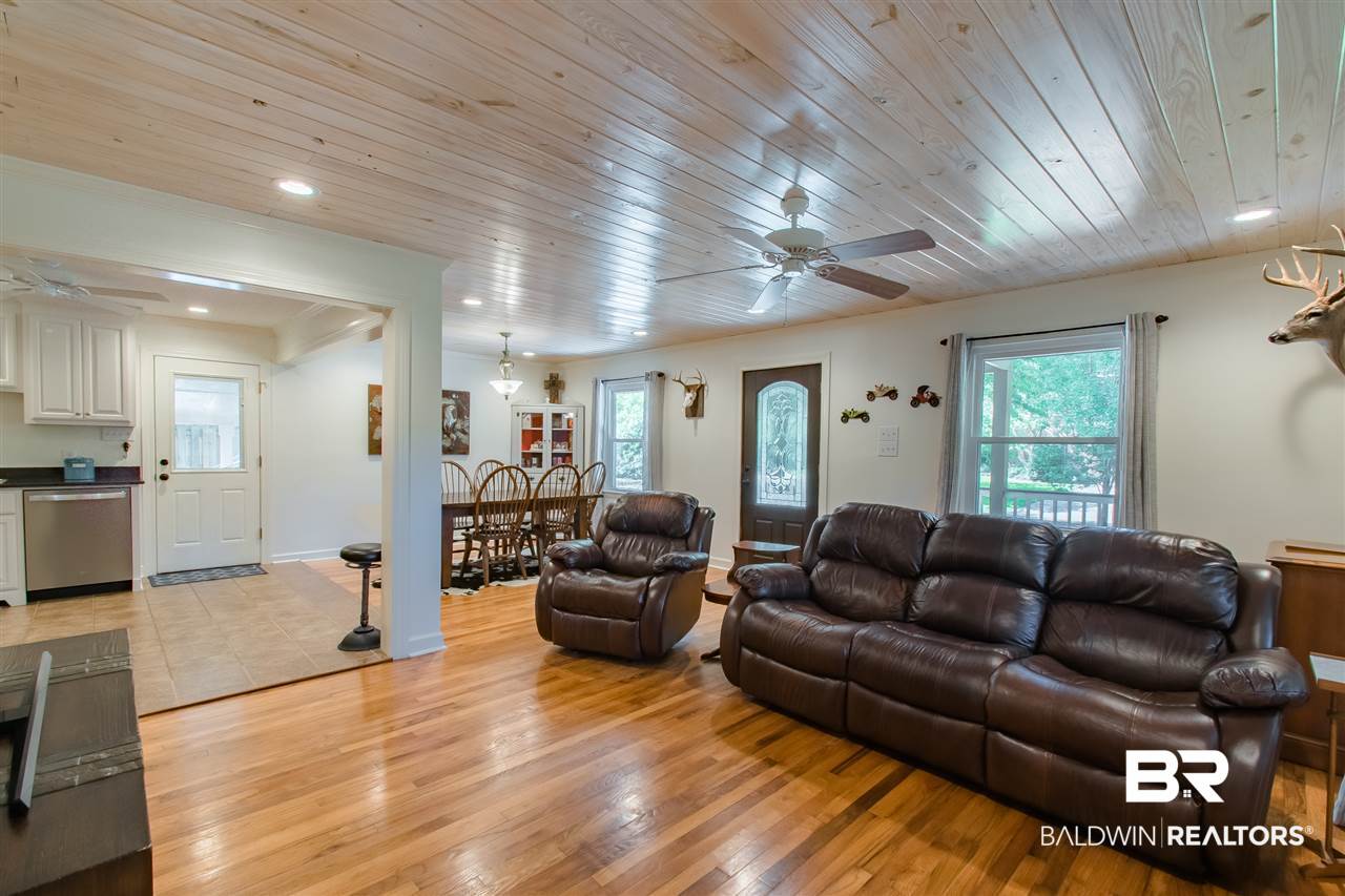 419 Rosa Avenue Fairhope, AL 36532 - Photo 9 of 33