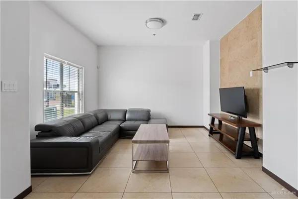 $1,400 | 4217 Colbath Avenue, Unit 405A, McAllen, TX 78503