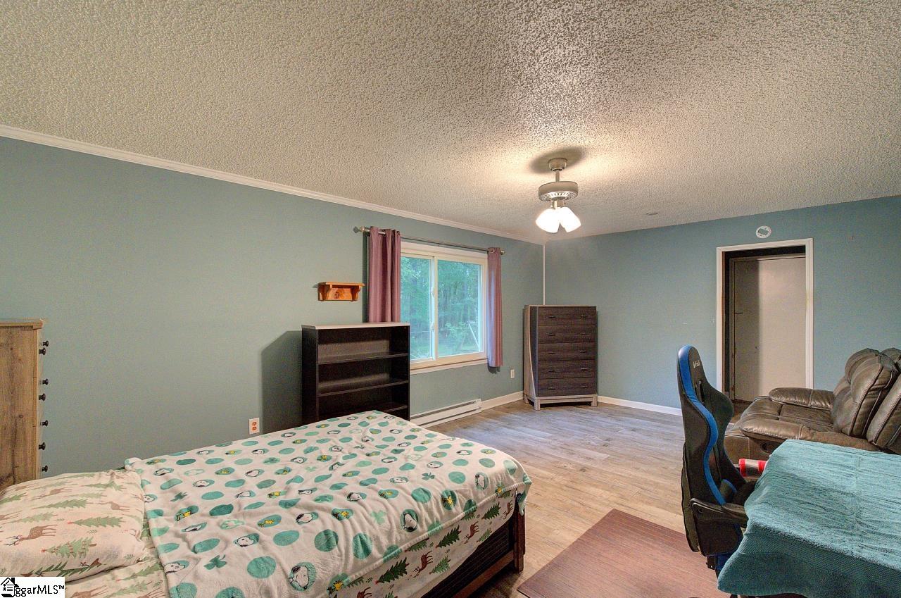 503 Edgewater Road Woodruff, SC 29388 - Photo 22 of 34