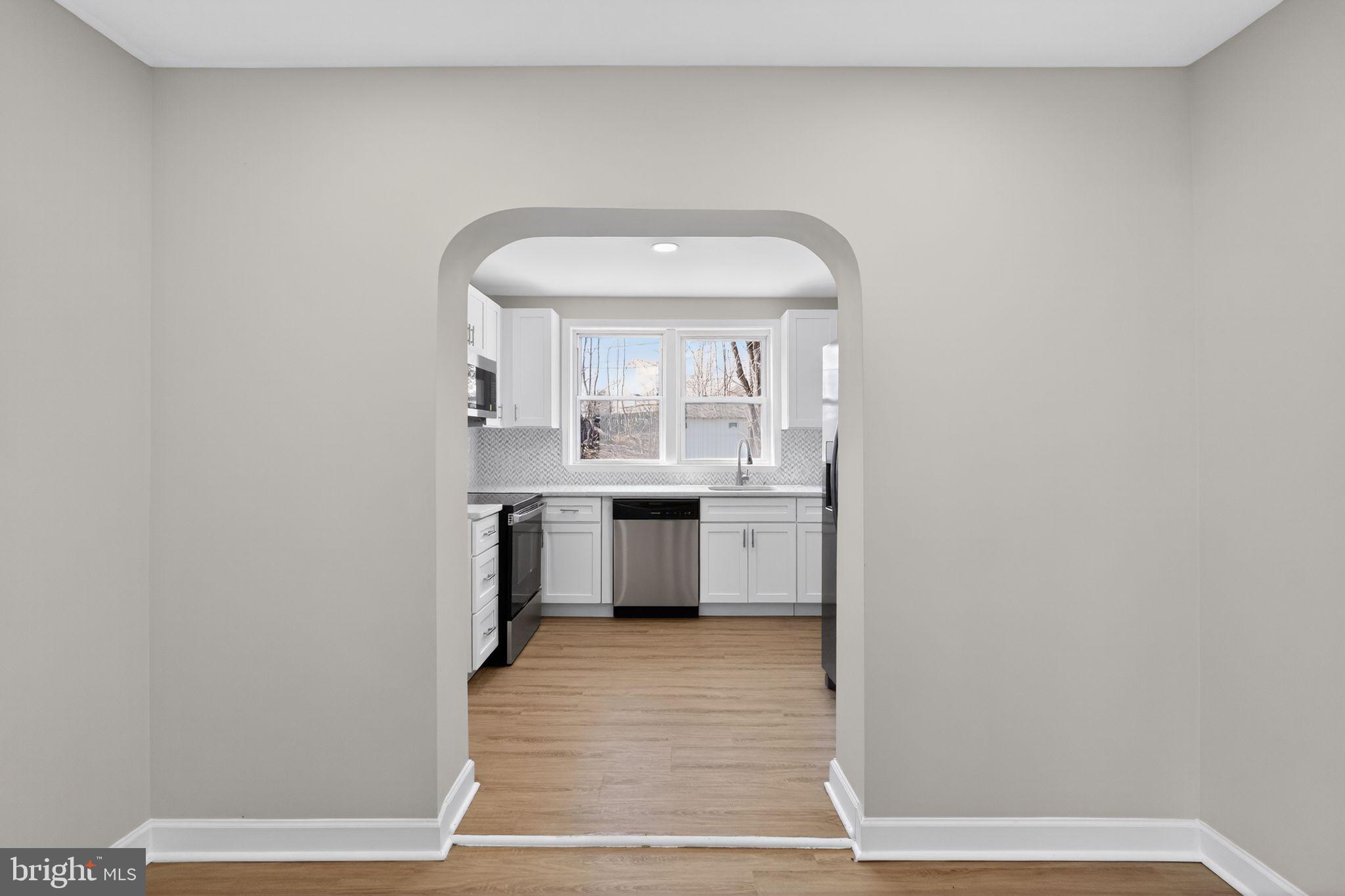 727 West County Line Road Horsham, PA 19044 - Photo 11 of 34