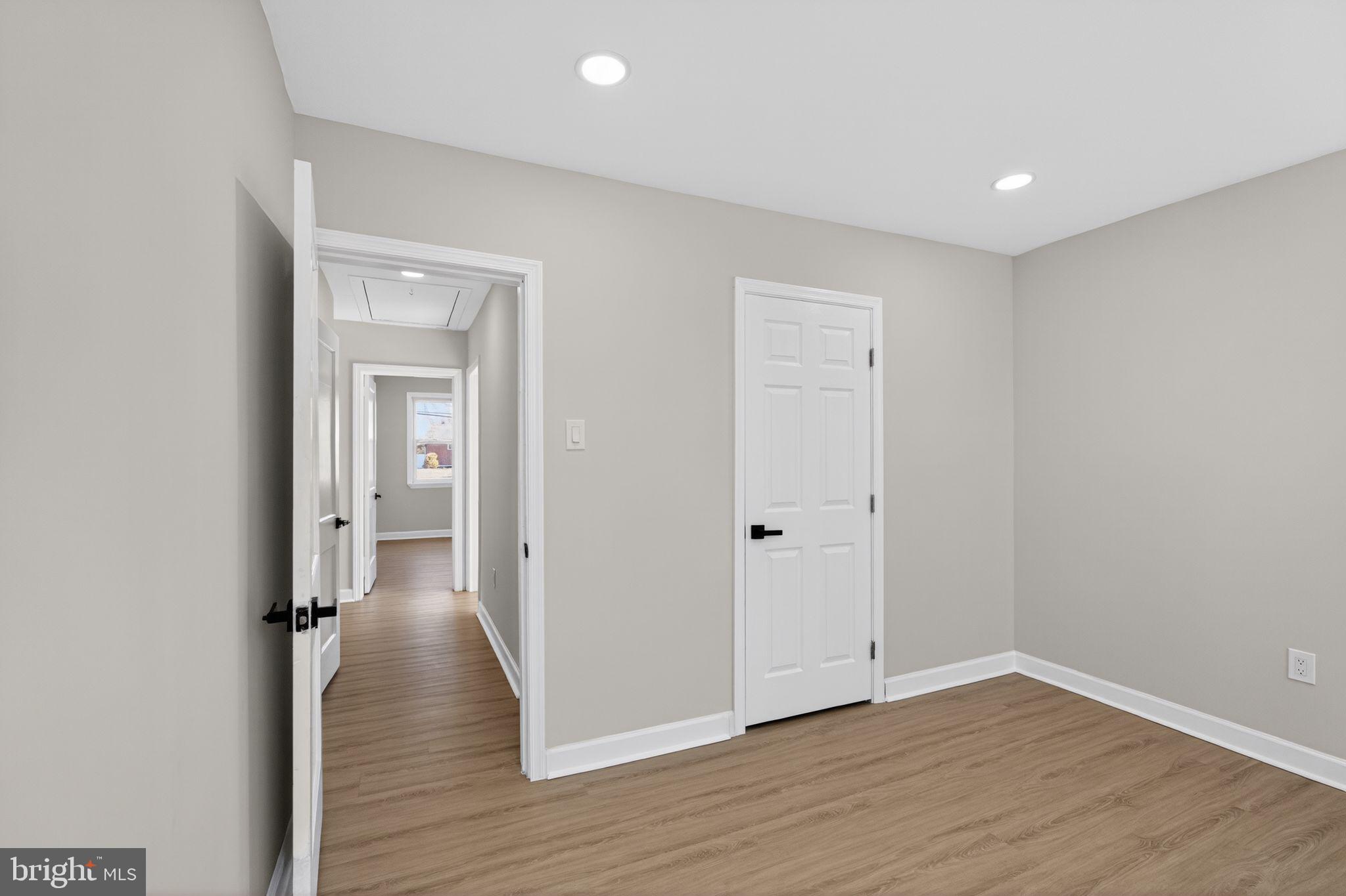 727 West County Line Road Horsham, PA 19044 - Photo 22 of 34