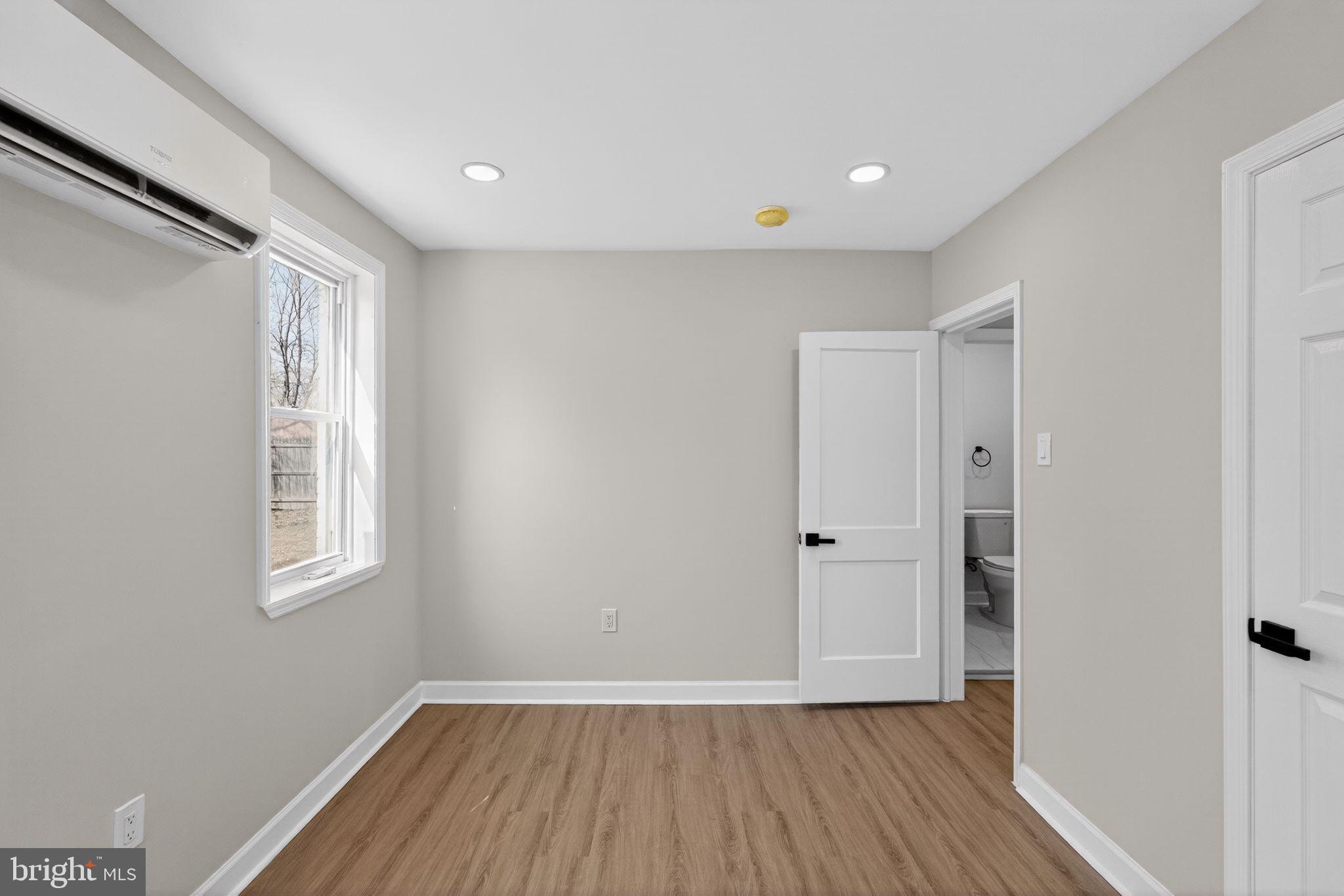 727 West County Line Road Horsham, PA 19044 - Photo 23 of 34