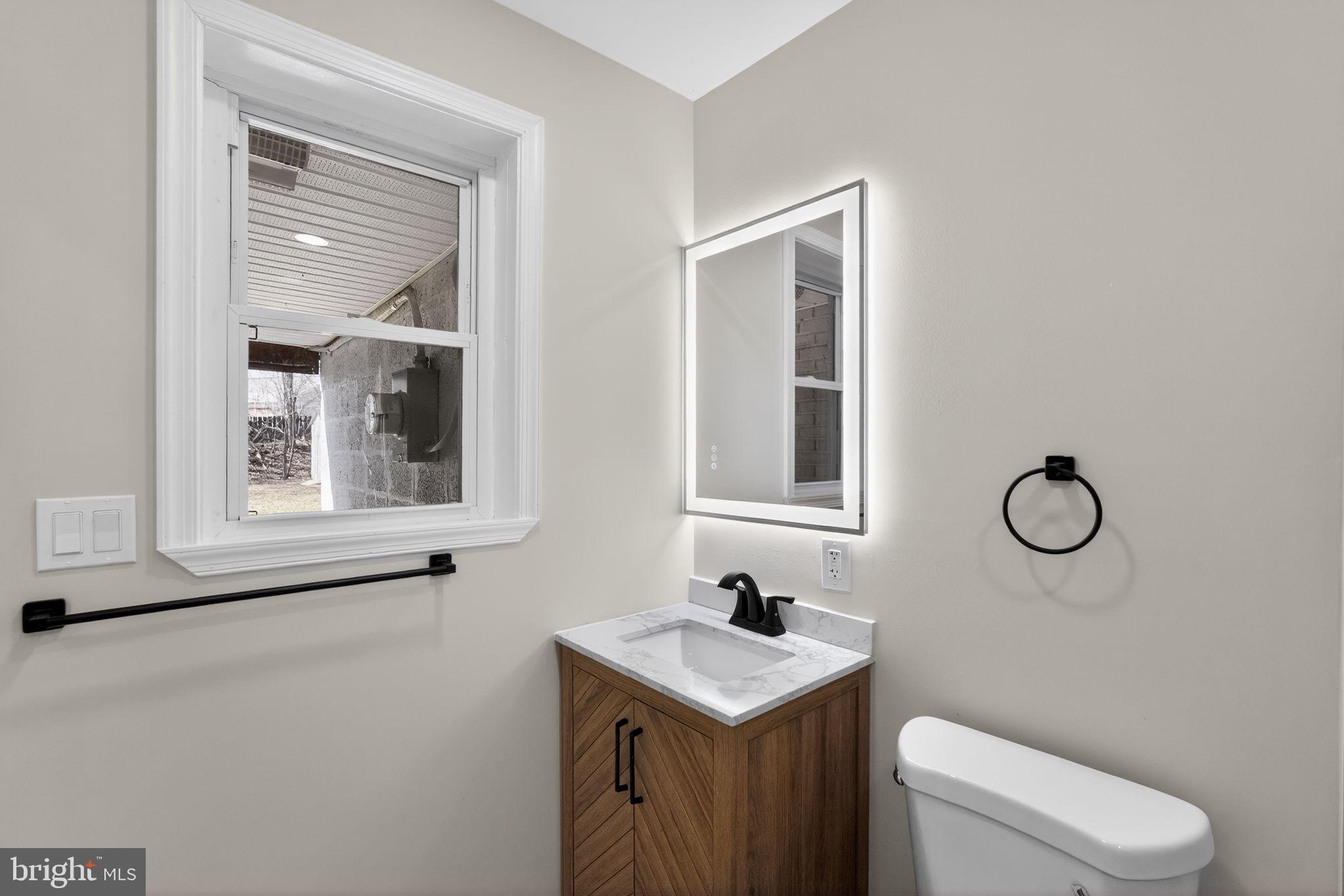 727 West County Line Road Horsham, PA 19044 - Photo 25 of 34