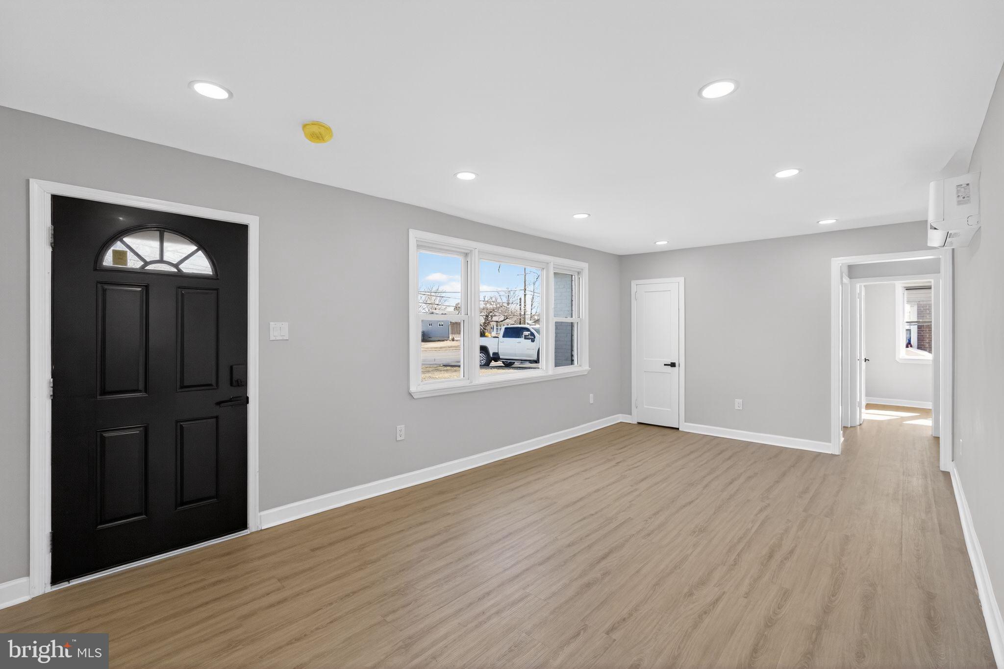 727 West County Line Road Horsham, PA 19044 - Photo 7 of 34