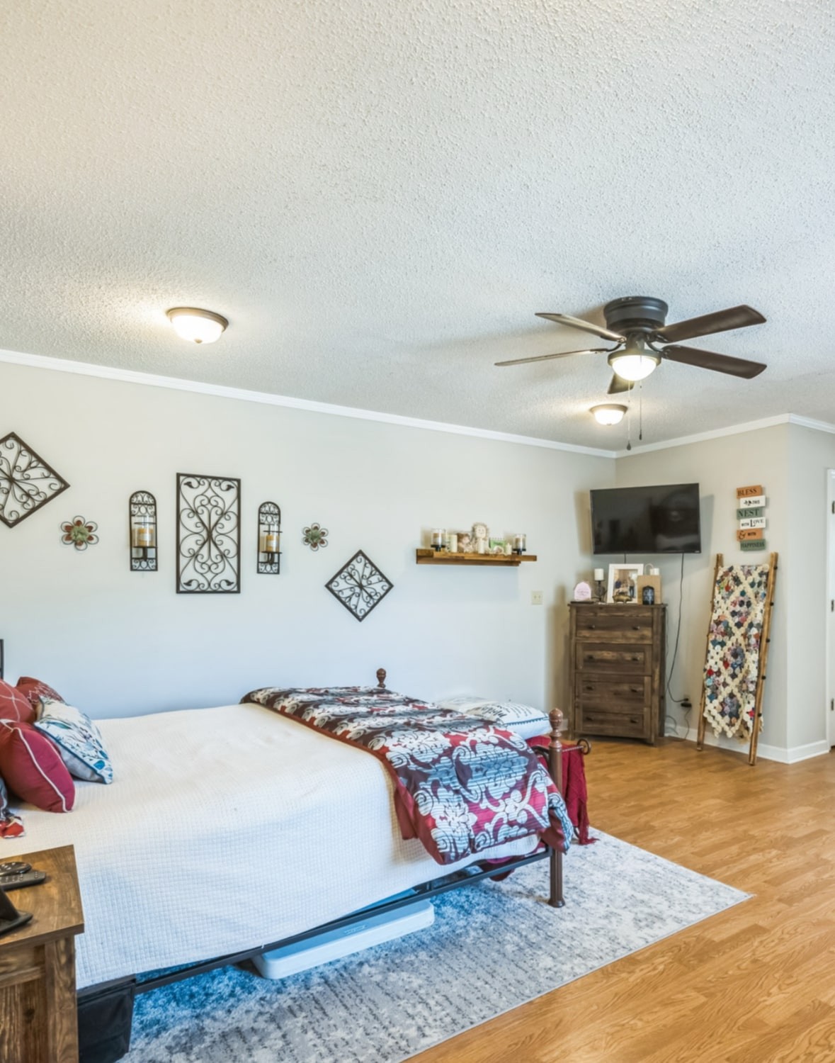5312 West Trimble Road Milton, TN 37118 - Photo 28 of 42 a bedroom with furniture and window
