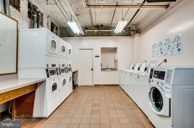 $1,895 | 1010 25th Street Northwest, Unit 807, Washington, DC 20037