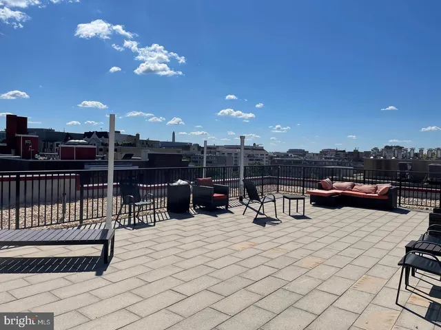 $1,895 | 1010 25th Street Northwest, Unit 807, Washington, DC 20037