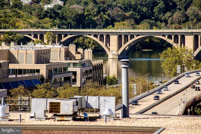 $1,895 | 1010 25th Street Northwest, Unit 807, Washington, DC 20037