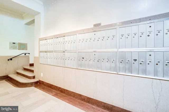 $1,895 | 1010 25th Street Northwest, Unit 807, Washington, DC 20037