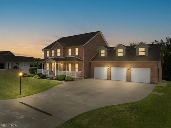 $575,000 | 46210 Country Lake Drive, St. Clairsville, OH 43950