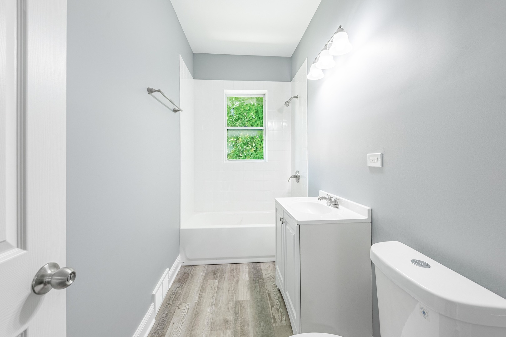 1310 East 72nd Street Chicago, IL 60619 - Photo 23 of 30