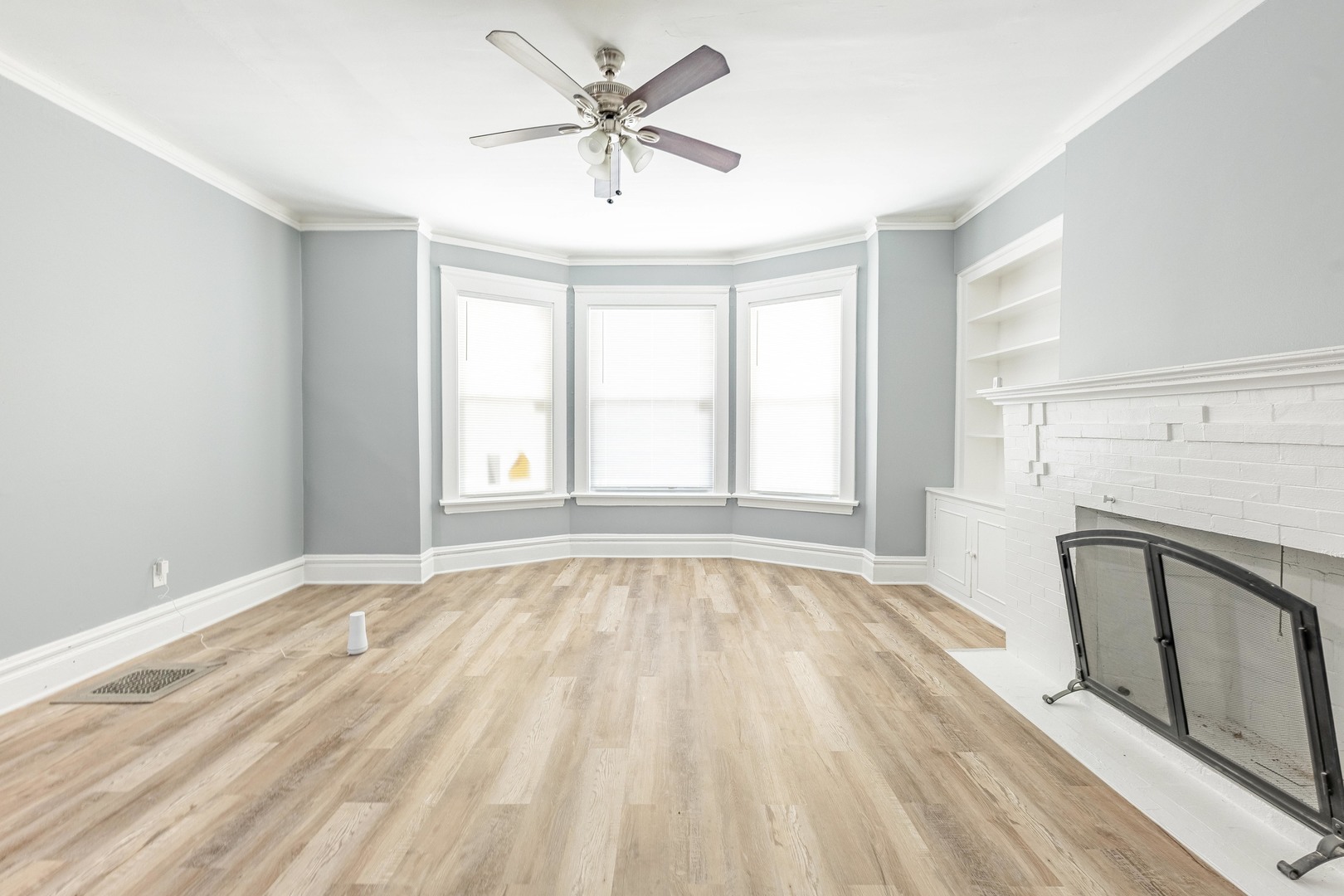 1310 East 72nd Street Chicago, IL 60619 - Photo 6 of 30