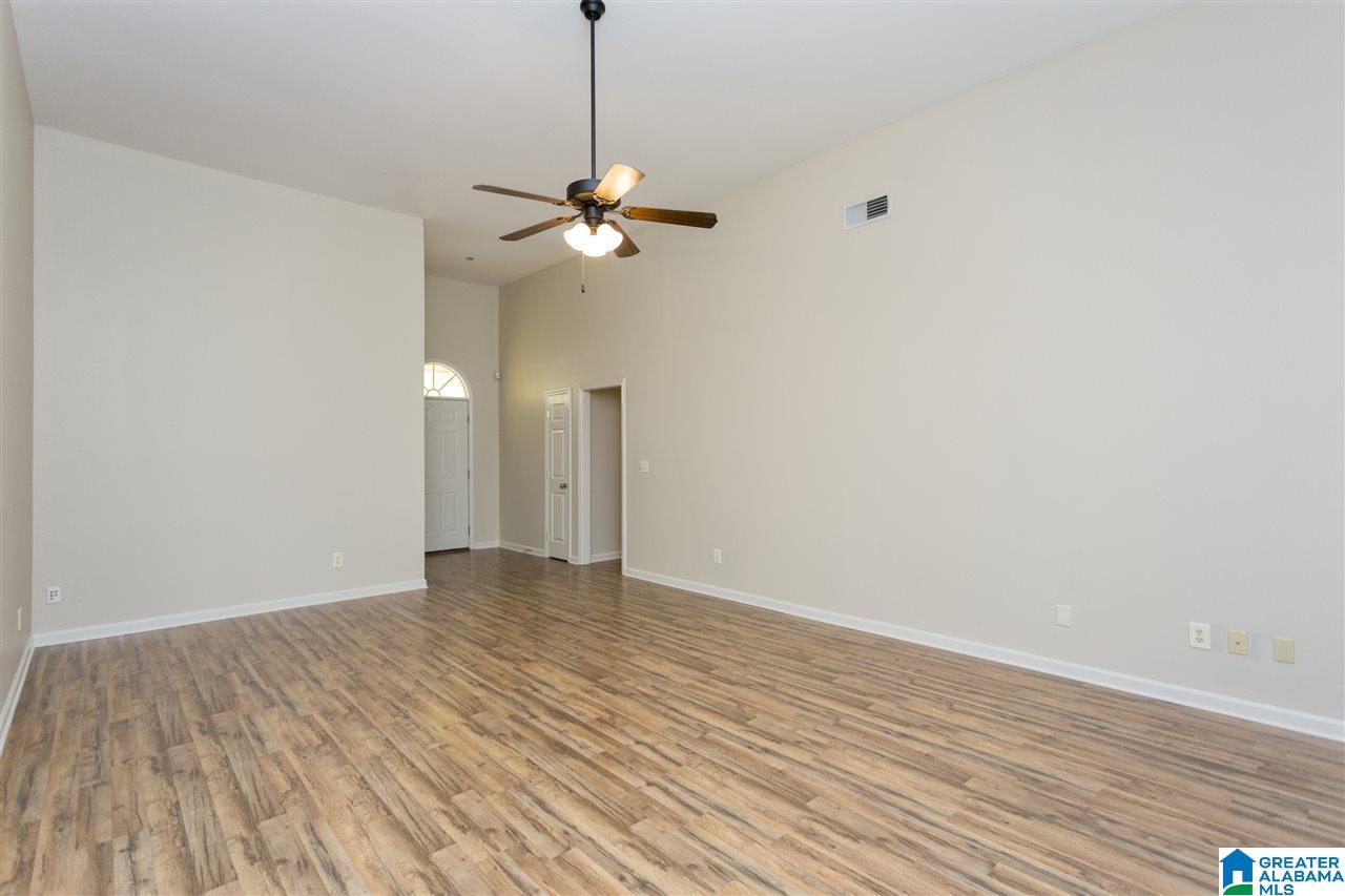 105 Stonehaven Way Pelham, AL 35124 - Photo 2 of 16