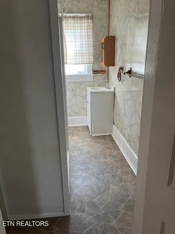 $169,900 | 8749 Wilderness Road, Ewing, VA 24248