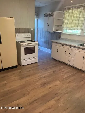 $169,900 | 8749 Wilderness Road, Ewing, VA 24248