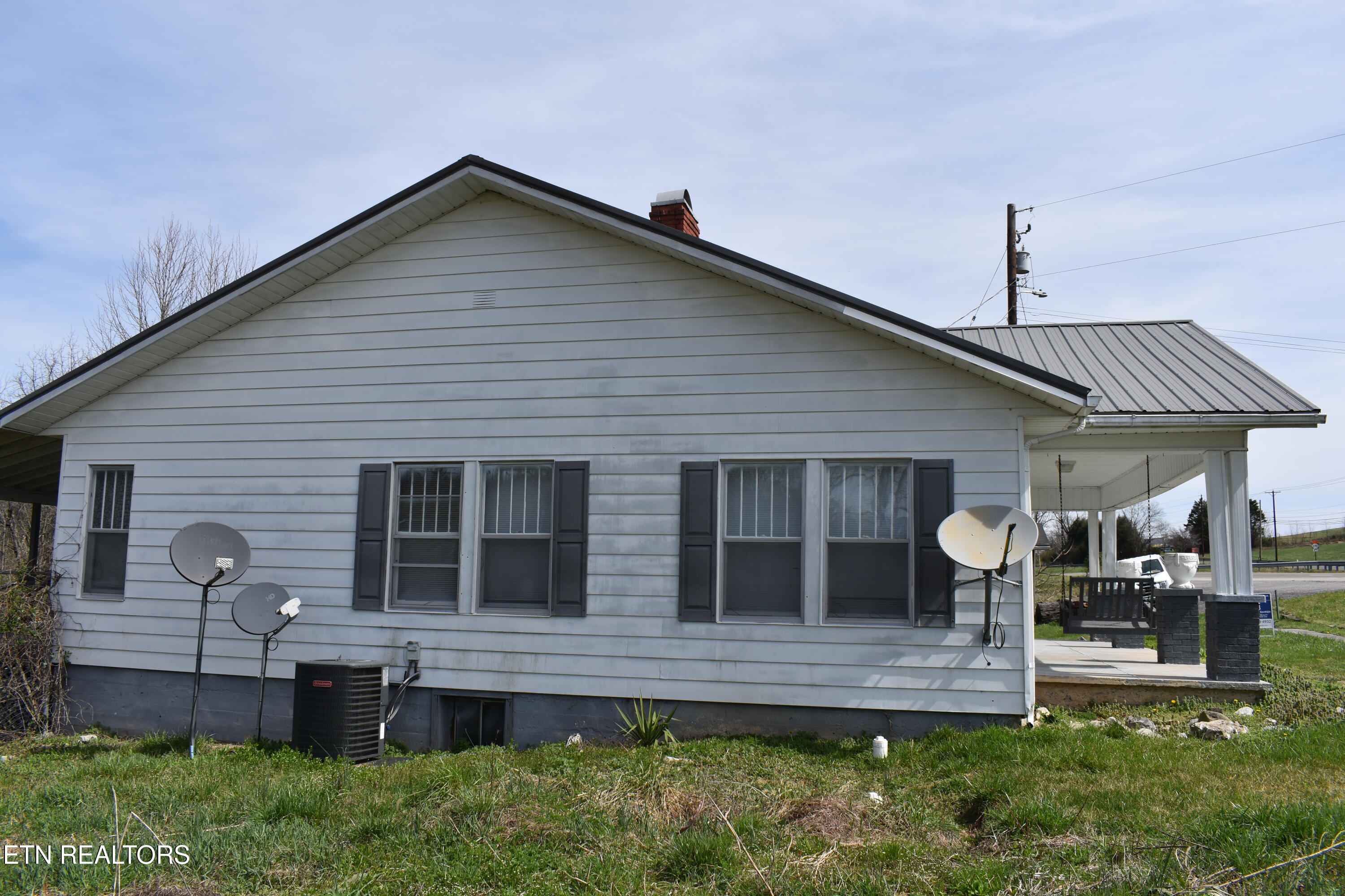 8749 Wilderness Road Ewing, VA 24248 - Photo 6 of 25 DSC_0137