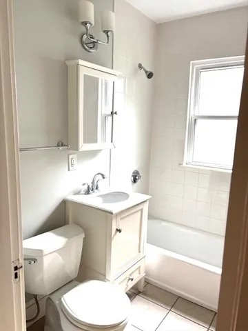 $2,950 | 36-38 Burgoyne Street, Unit 1, Boston, MA 02124