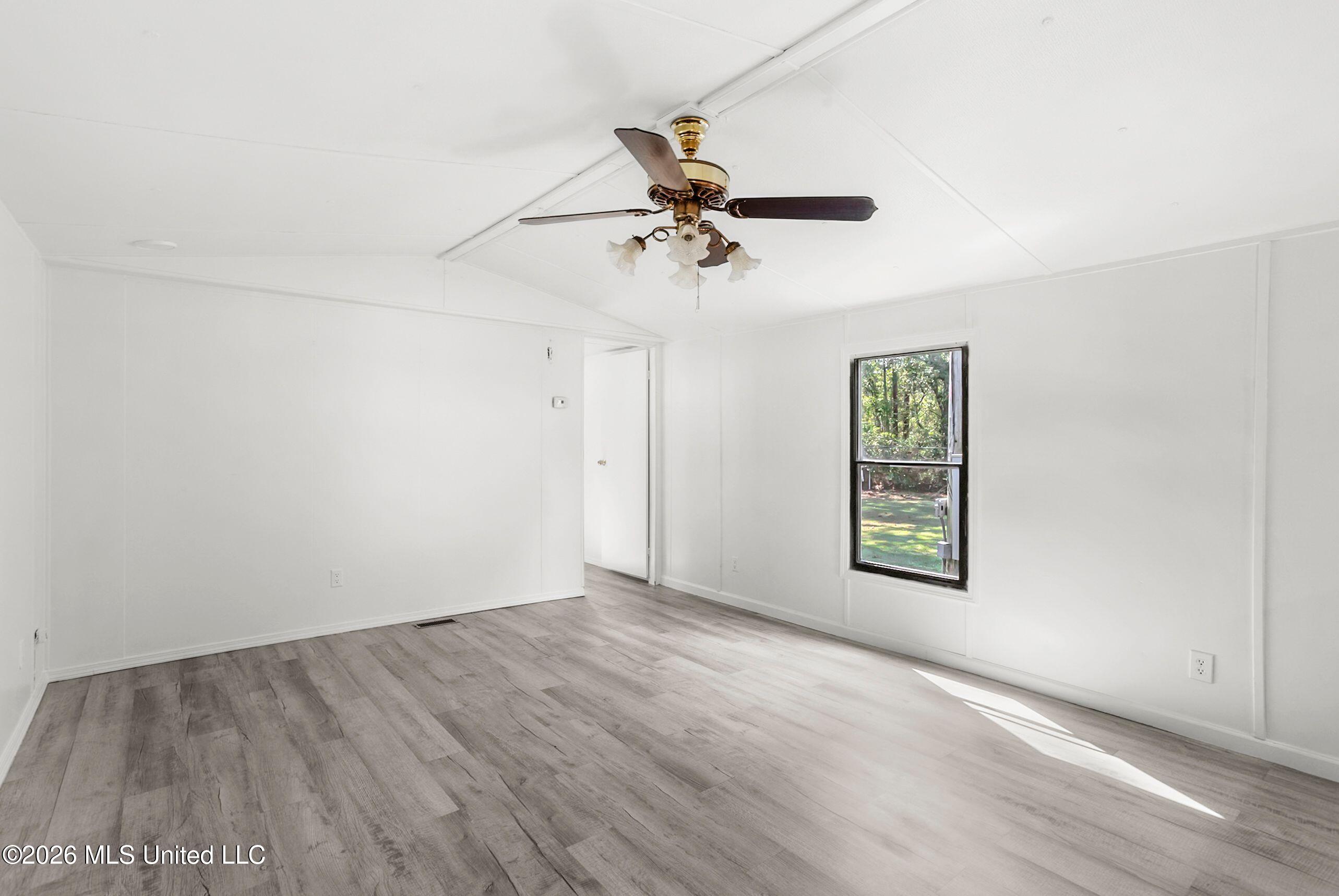 12351 Salisbury Road Gulfport, MS 39503 - Photo 5 of 29 05-Living Room
