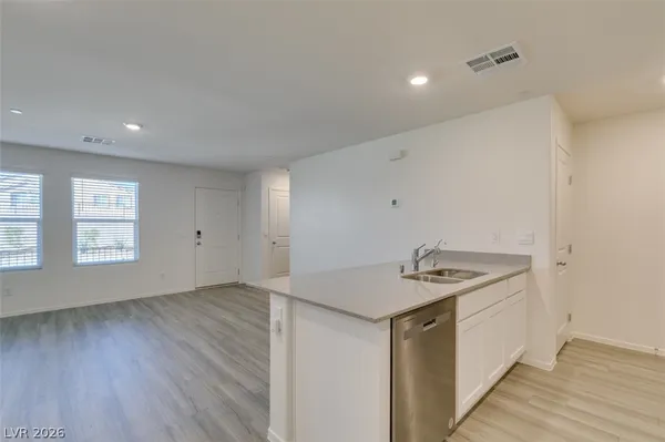 $1,880 | 7375 Hayes Harbor, North Las Vegas, NV 89084