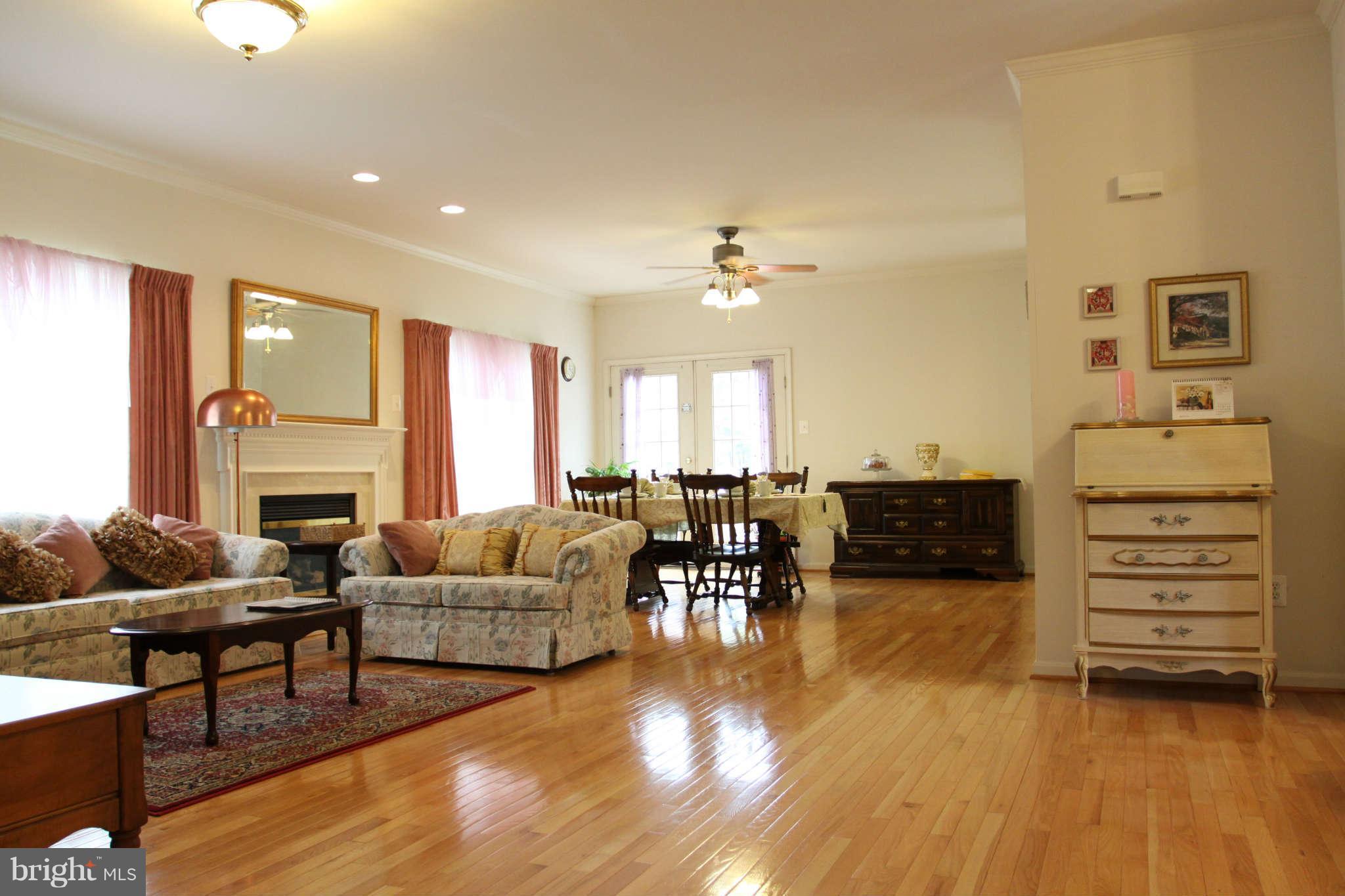 9218 Frederick Road Ellicott City, MD 21042 - Photo 3 of 30 Living Room