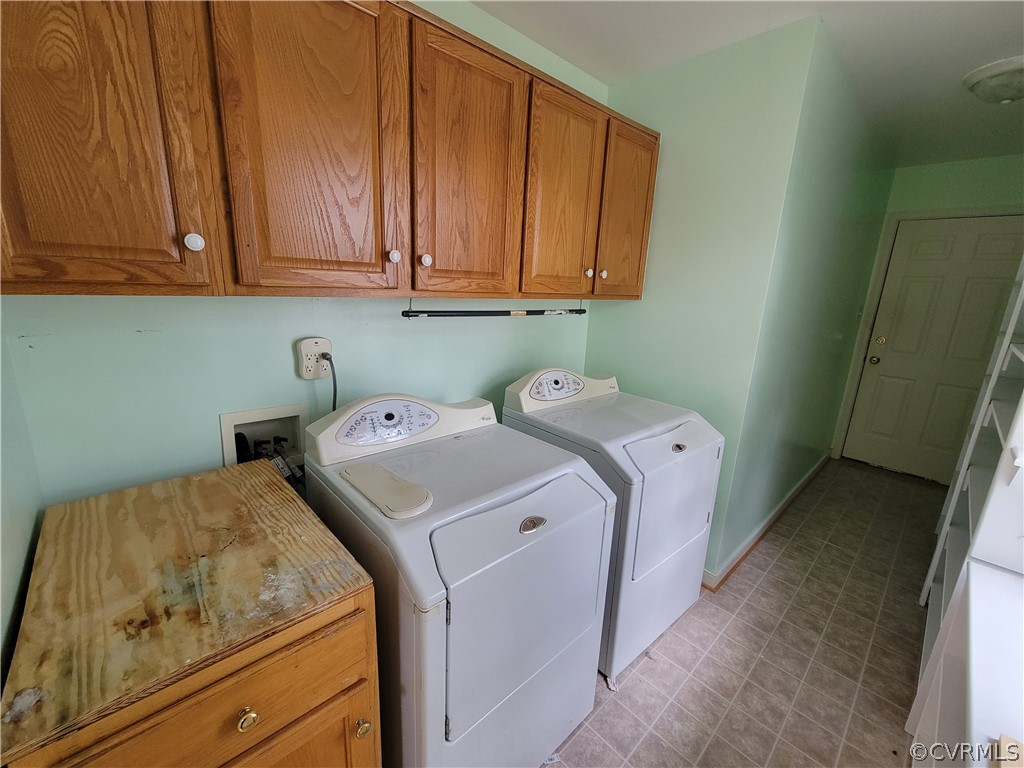 9666 Lockberry Ridge Loop Richmond, VA 23237 - Photo 12 of 26 Laundry room with door to attached garage