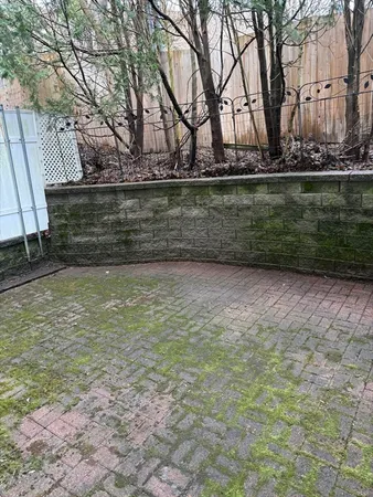 $2,400 | 34 Johnson Street, Unit 1, Worcester, MA 01604