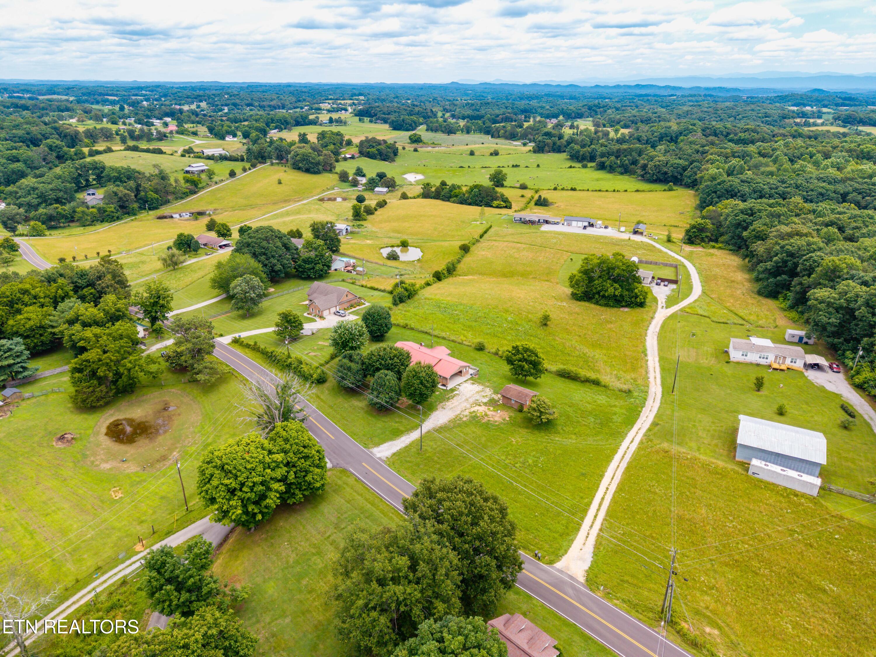 8055 Steekee Creek Road Loudon, TN 37774 - Photo 50 of 60 8055SteekeeCreekRd-51
