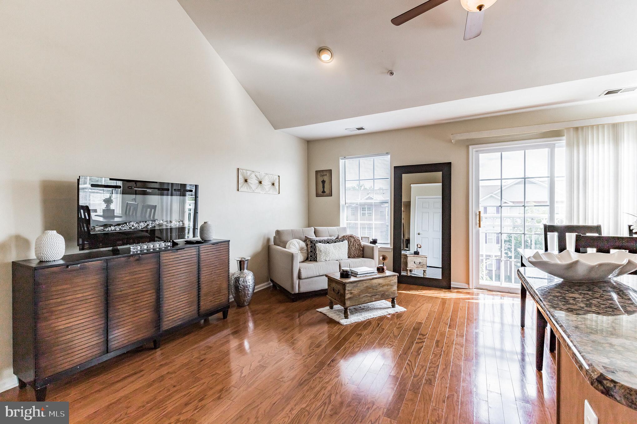 321 Harbour Boulevard Riverton, NJ 08077 - Photo 3 of 21