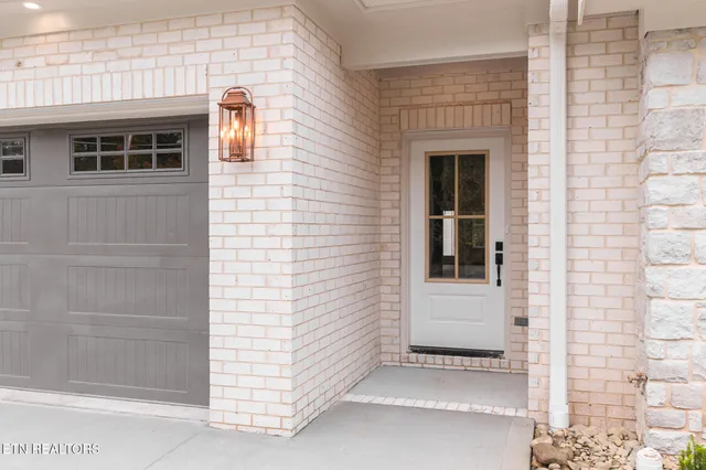 $528,800 | 109 Alpine Drive, Clinton, TN 37716