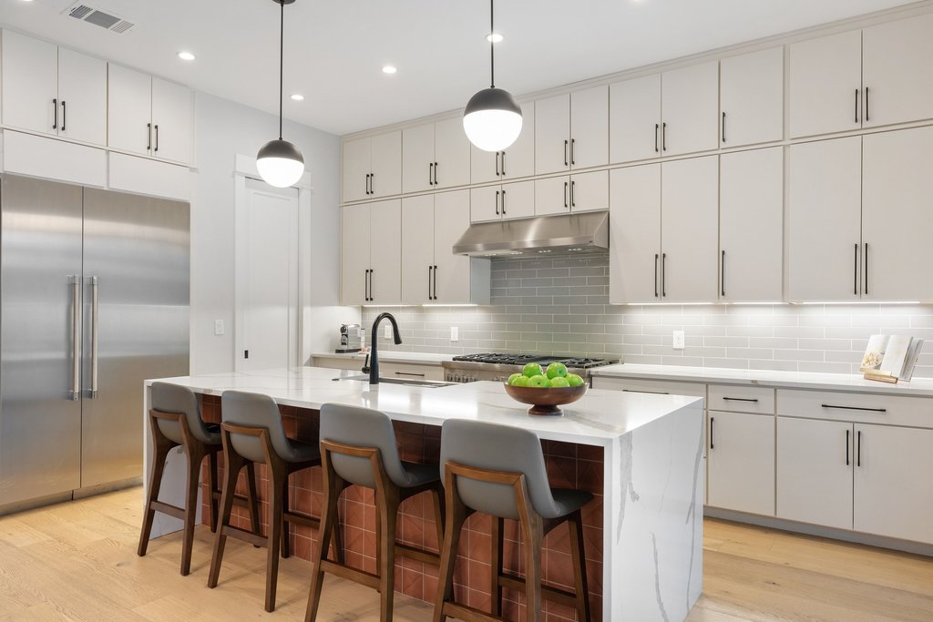 5405 Montview Street Austin, TX 78756 - Photo 9 of 40 The chef's kitchen is truly a showstopper.