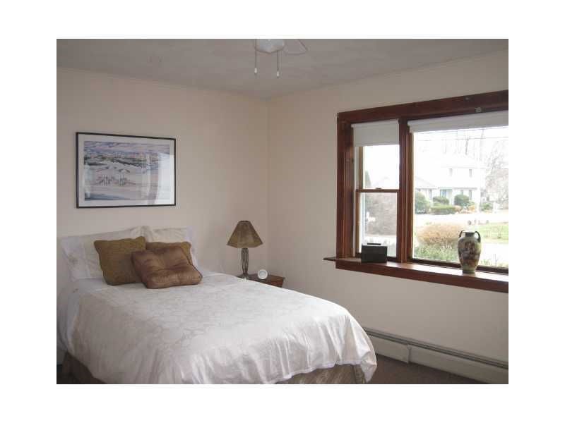 35 Treasure Road Narragansett, RI 02882 - Photo 10 of 26