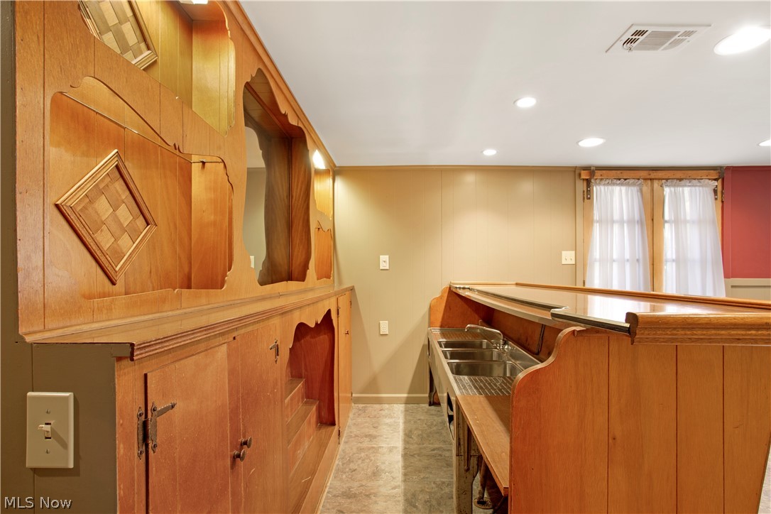 7717 Ragall Parkway Cleveland, OH 44130 - Photo 22 of 35 Gallery Image 22