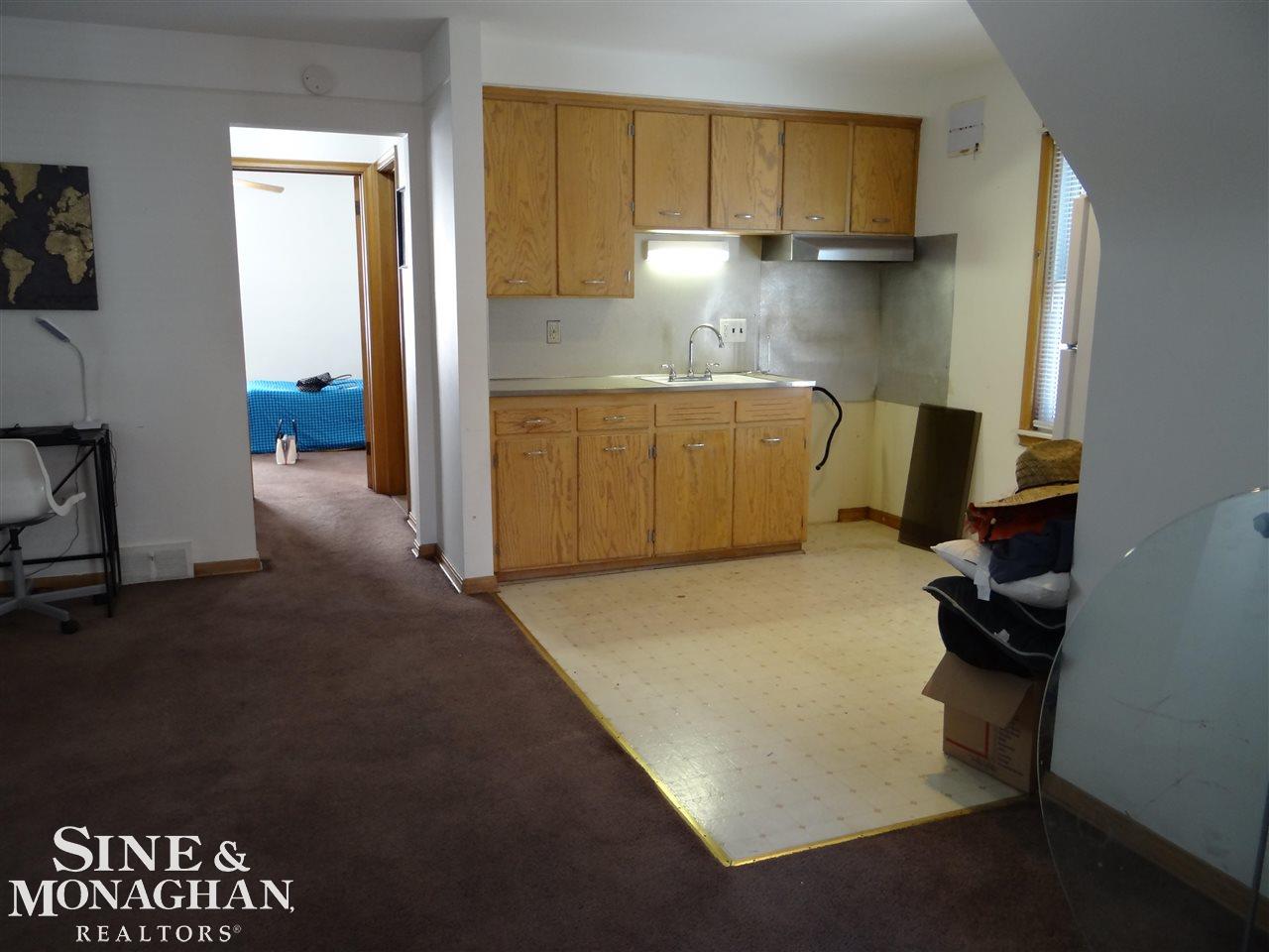 2037 Vernier Road, Unit 2041 VERNIER Grosse Pointe Woods, MI 48236 - Photo 21 of 38