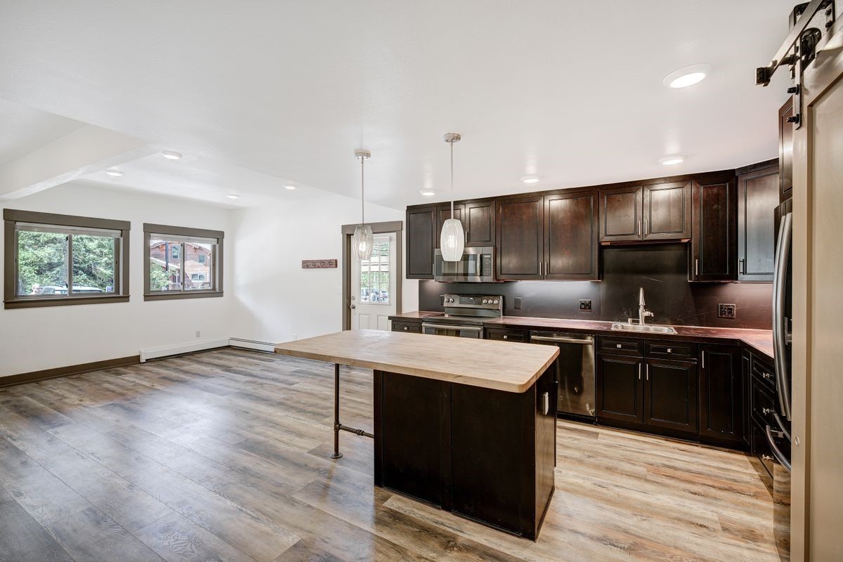 120 Sawmill Road, Unit EMPLOYEE Breckenridge, CO 80424 - Photo 8 of 32 Gallery Image 8