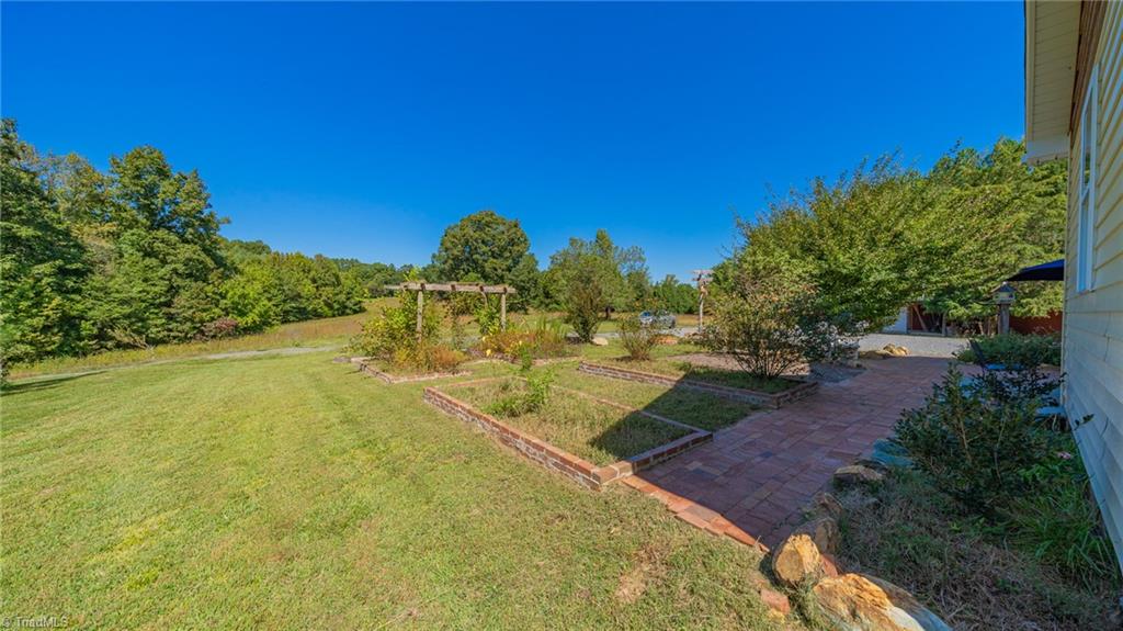 1101 Workman Road Lexington, NC 27292 - Photo 5 of 24 Gallery Image 5