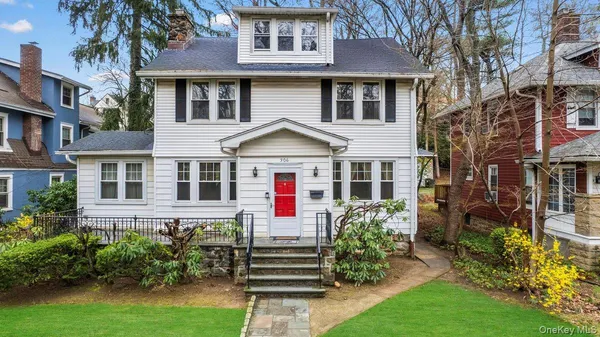 $799,500 | 306 Hutchinson Boulevard, Mount Vernon, NY 10552