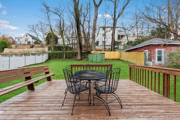 $799,500 | 306 Hutchinson Boulevard, Mount Vernon, NY 10552