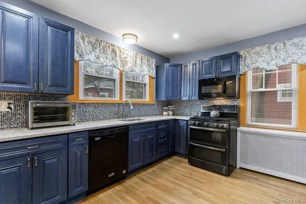 $799,500 | 306 Hutchinson Boulevard, Mount Vernon, NY 10552