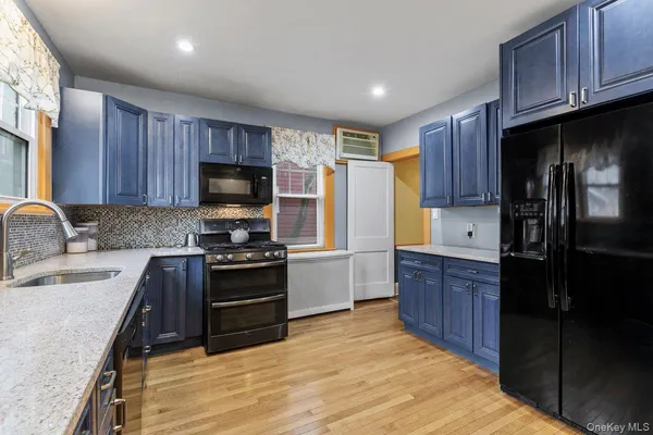 $799,500 | 306 Hutchinson Boulevard, Mount Vernon, NY 10552