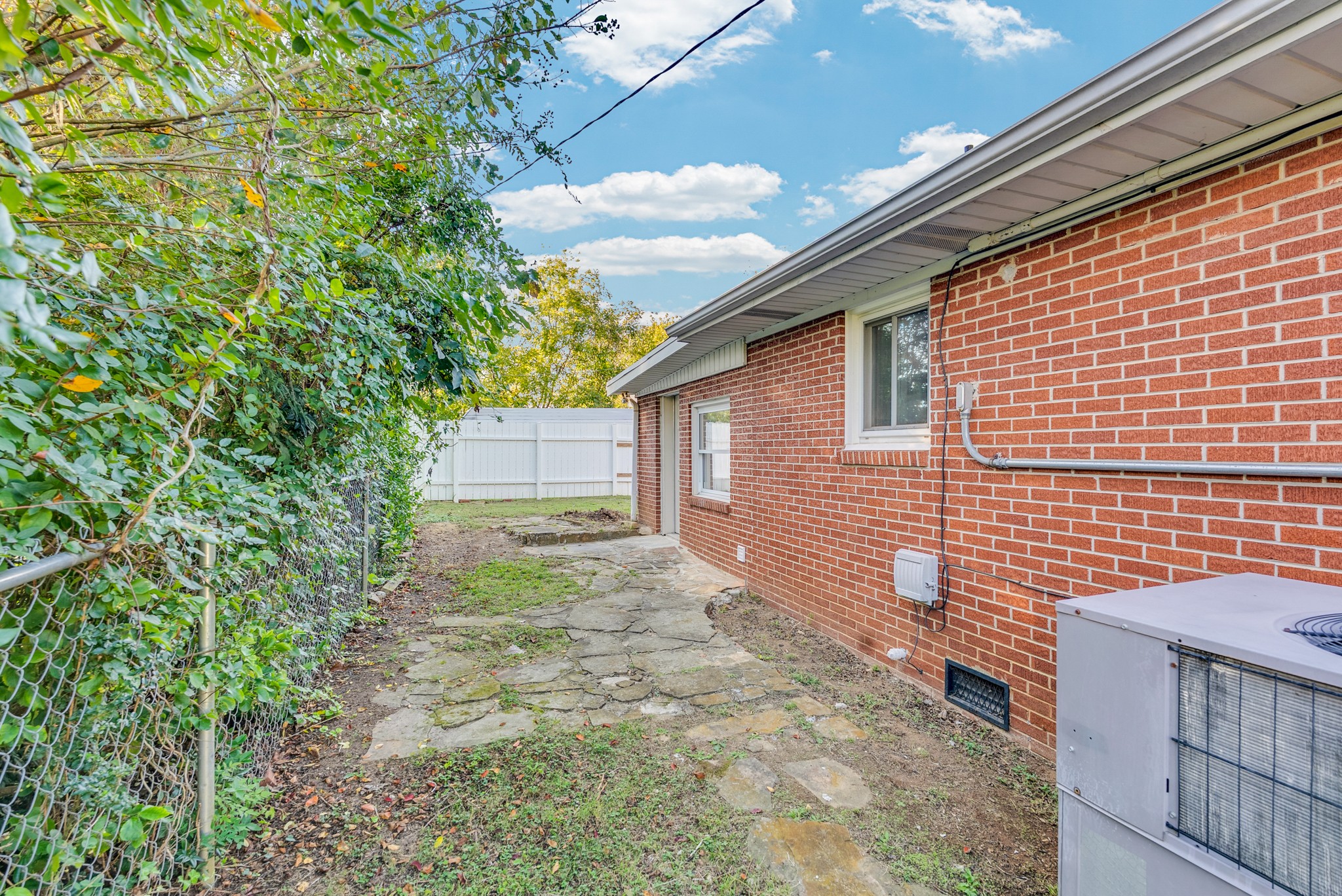 107 Oak Street Sparta, TN 38583 - Photo 22 of 26 a view of backyard of house