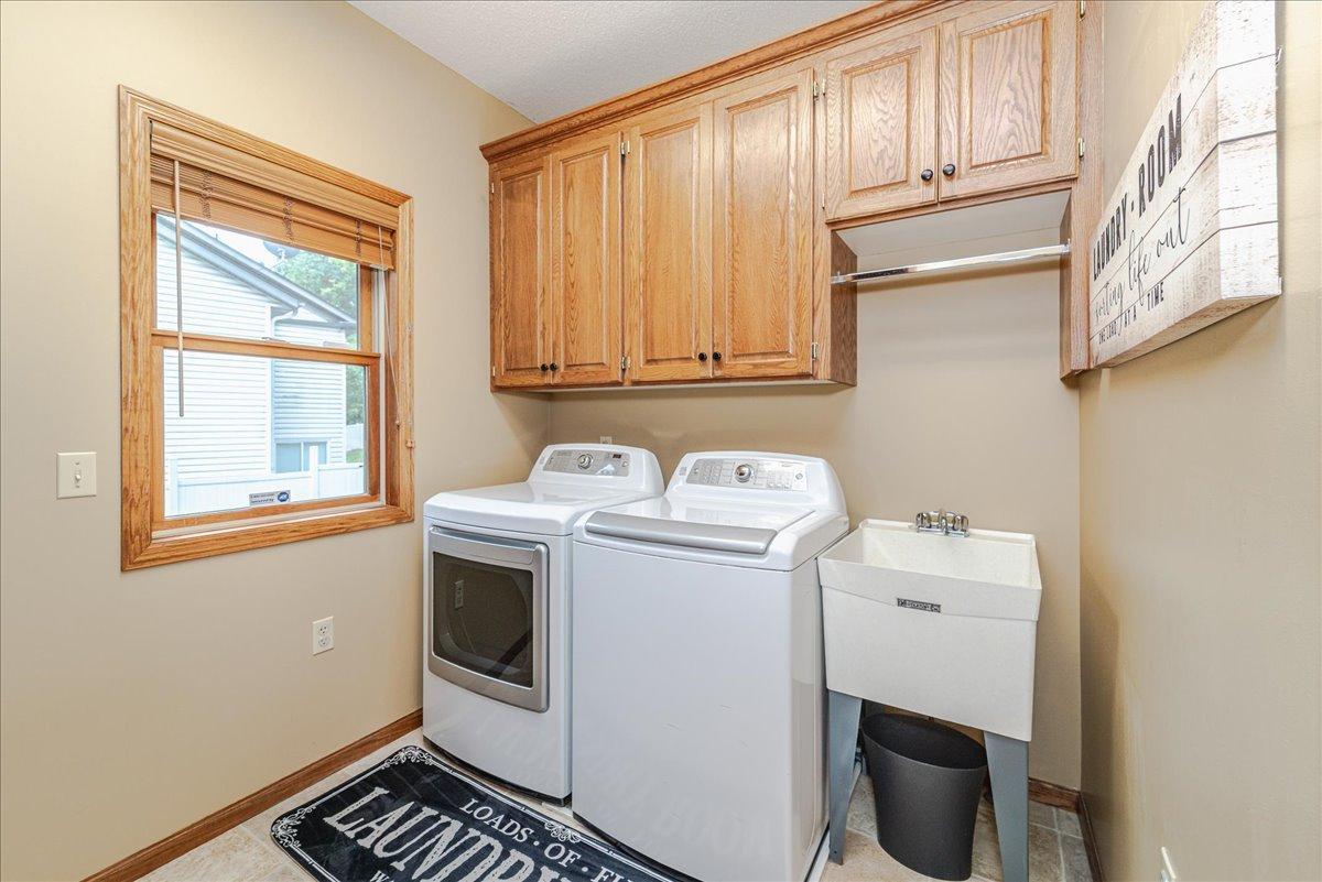 5903 Bryant Lane Inver Grove Heights, MN 55076 - Photo 15 of 36