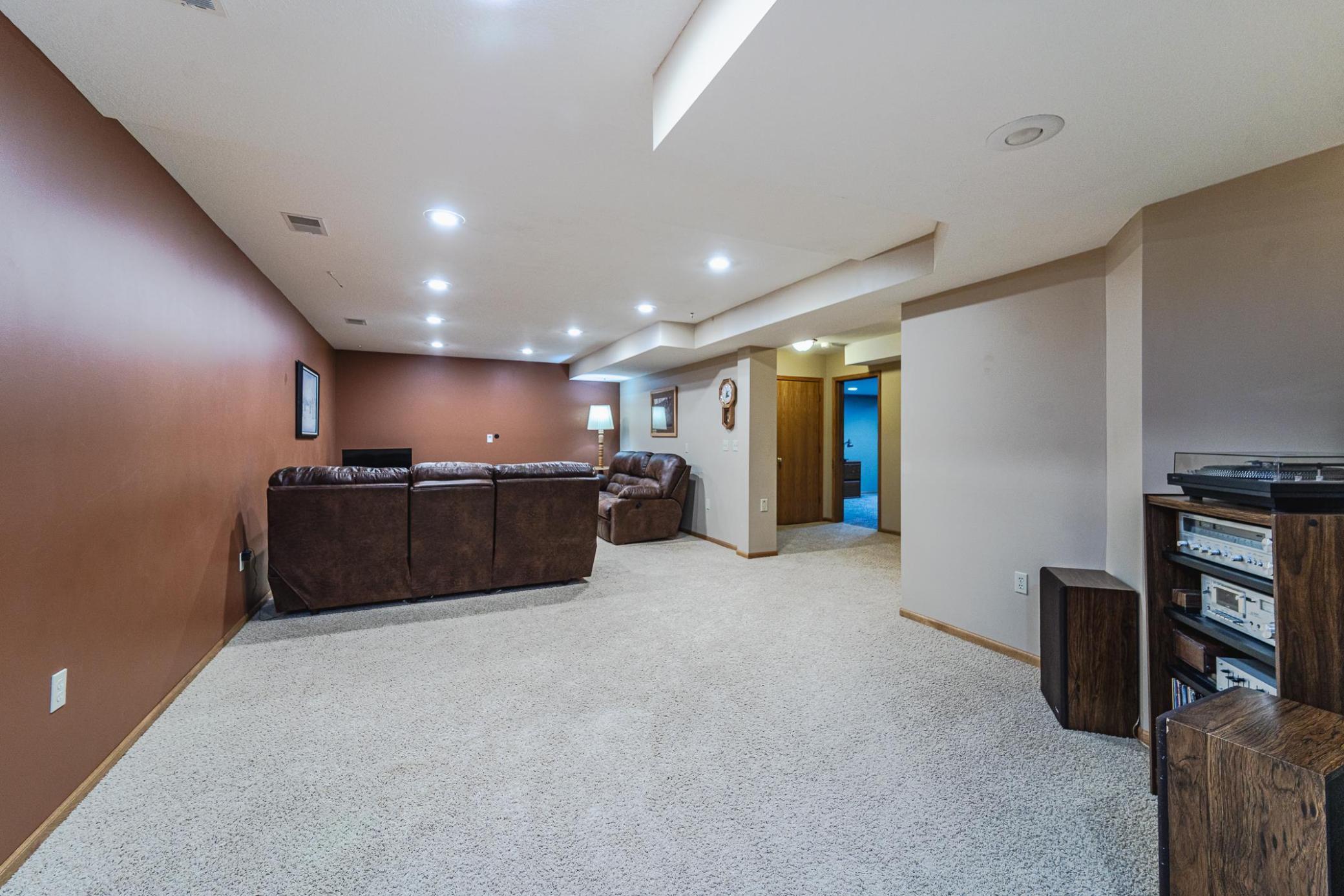 5903 Bryant Lane Inver Grove Heights, MN 55076 - Photo 26 of 36