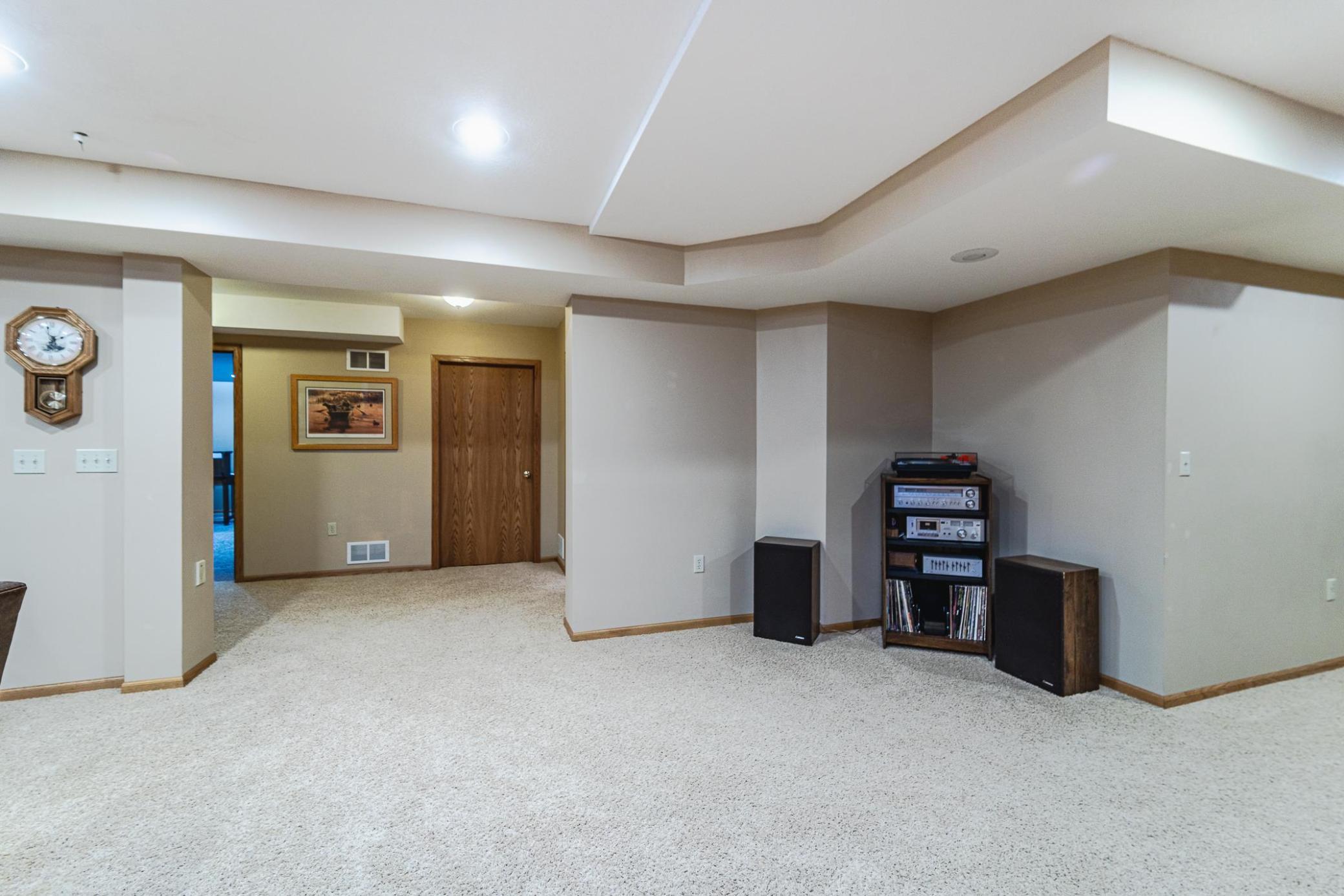 5903 Bryant Lane Inver Grove Heights, MN 55076 - Photo 28 of 36